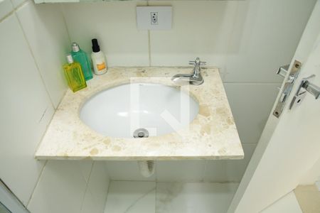 Casa de condomínio para alugar com 59m², 2 quartos e 1 vagaBanheiro