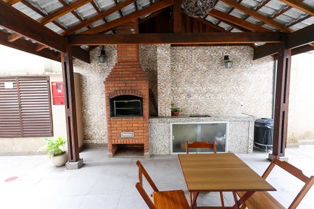 Apartamento para alugar com 53m², 2 quartos e 1 vaga Apartamento para alugar com 53m², 2 quartos e 1 vagaÁrea comum - Churrasqueira