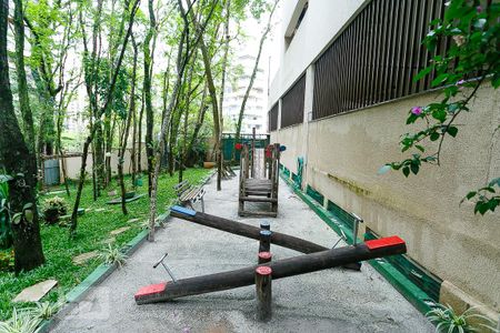Apartamento para alugar com 53m², 2 quartos e 1 vaga Apartamento para alugar com 53m², 2 quartos e 1 vagaÁrea Comum - Playground