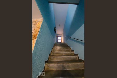 Casa à venda com 116m², 3 quartos e 3 vagasEscada 