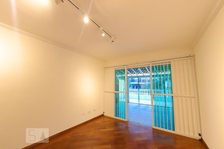 Sala de casa à venda com 3 quartos, 116m² em Vila Mazzei, São Paulo