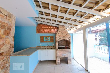 Sacada da Sala de casa à venda com 3 quartos, 116m² em Vila Mazzei, São Paulo