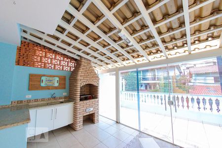 Sacada da Sala de casa à venda com 3 quartos, 116m² em Vila Mazzei, São Paulo