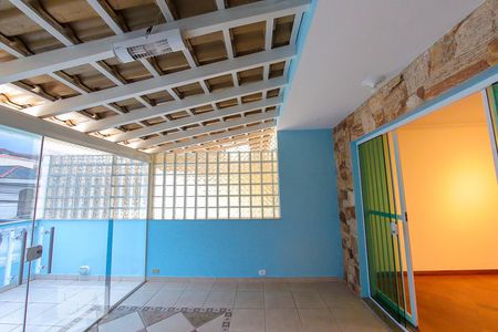 Sacada da Sala de casa à venda com 3 quartos, 116m² em Vila Mazzei, São Paulo