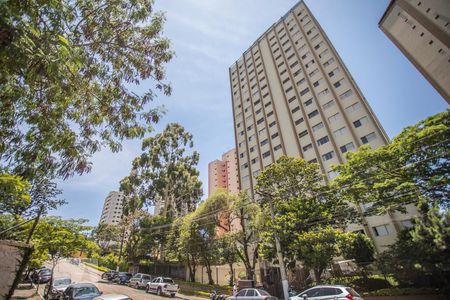 Apartamento à venda com 60m², 2 quartos e 1 vaga Apartamento à venda com 60m², 2 quartos e 1 vagaFachada