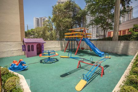 Apartamento à venda com 60m², 2 quartos e 1 vaga Apartamento à venda com 60m², 2 quartos e 1 vagaÁrea Comum - Playground