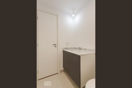 Studio à venda com 45m², 1 quarto e 1 vaga Studio à venda com 45m², 1 quarto e 1 vagaBanheiro