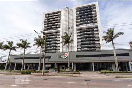 Studio à venda com 45m², 1 quarto e 1 vaga Studio à venda com 45m², 1 quarto e 1 vagaFachada