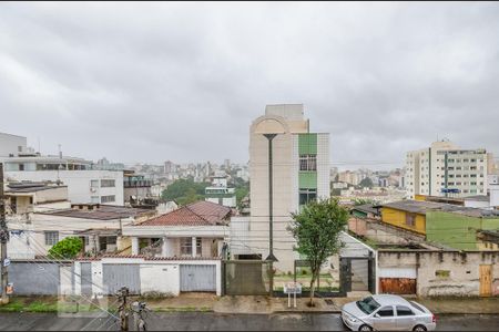 Quarto 1 de apartamento para alugar com 2 quartos, 80m² em Nova Granada, Belo Horizonte