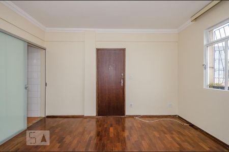 Sala de apartamento para alugar com 2 quartos, 80m² em Nova Granada, Belo Horizonte