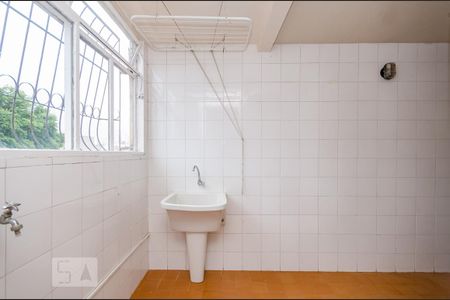 Apartamento para alugar com 80m², 2 quartos e 1 vagaÁrea de Serviço
