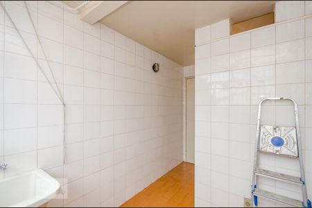 Apartamento para alugar com 80m², 2 quartos e 1 vagaÁrea de Serviço