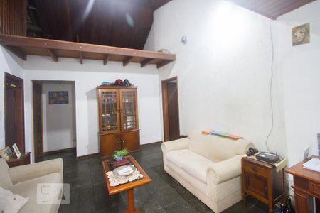 Sala de casa à venda com 3 quartos, 150m² em Brooklin, São Paulo