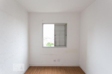Quarto 2 de apartamento para alugar com 2 quartos, 56m² em Vila Antonina, São Paulo