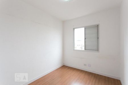 Quarto 2 de apartamento para alugar com 2 quartos, 56m² em Vila Antonina, São Paulo