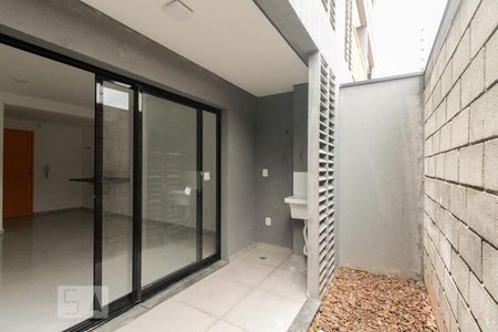 Apartamento para alugar com 33m², 1 quarto e sem vagaÁrea de serviço e Quintal 
