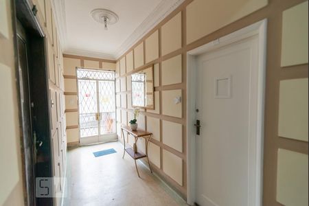 Apartamento à venda com 70m², 2 quartos e sem vagaHall