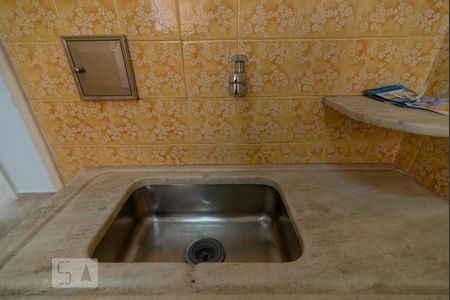 Apartamento à venda com 70m², 2 quartos e sem vagaCozinha e Área de Serviço