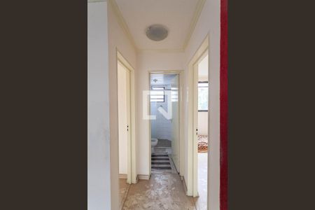 Corredor de apartamento à venda com 2 quartos, 48m² em Santa Monica, Belo Horizonte