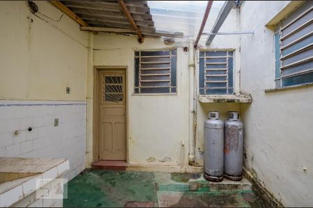 Casa à venda com 400m², 2 quartos e 10 vagasÁrea de Serviço