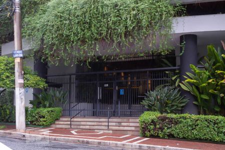 Apartamento à venda com 139m², 4 quartos e 3 vagas Apartamento à venda com 139m², 4 quartos e 3 vagasFachada