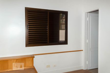 Apartamento à venda com 139m², 4 quartos e 3 vagas Apartamento à venda com 139m², 4 quartos e 3 vagasSuíte