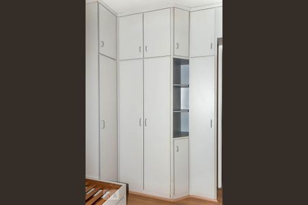 Apartamento à venda com 139m², 4 quartos e 3 vagas Apartamento à venda com 139m², 4 quartos e 3 vagasQuarto 1