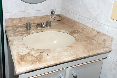 Apartamento à venda com 139m², 4 quartos e 3 vagas Apartamento à venda com 139m², 4 quartos e 3 vagasBanheiro da suíte