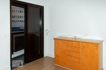 Apartamento à venda com 139m², 4 quartos e 3 vagas Apartamento à venda com 139m², 4 quartos e 3 vagasSuíte 2