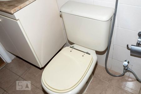 Apartamento à venda com 139m², 4 quartos e 3 vagas Apartamento à venda com 139m², 4 quartos e 3 vagasBanheiro social