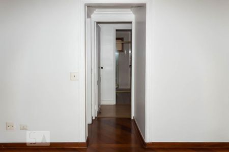 Apartamento à venda com 139m², 4 quartos e 3 vagas Apartamento à venda com 139m², 4 quartos e 3 vagasCorredor