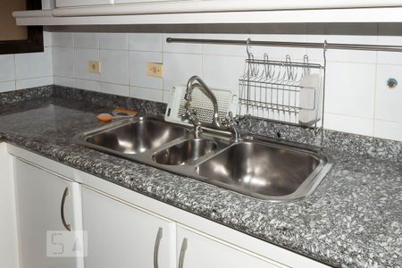 Apartamento à venda com 139m², 4 quartos e 3 vagas Apartamento à venda com 139m², 4 quartos e 3 vagasCozinha