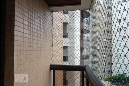 Apartamento à venda com 139m², 4 quartos e 3 vagas Apartamento à venda com 139m², 4 quartos e 3 vagasVaranda suíte 2
