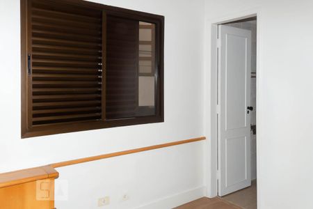 Apartamento à venda com 139m², 4 quartos e 3 vagas Apartamento à venda com 139m², 4 quartos e 3 vagasSuíte