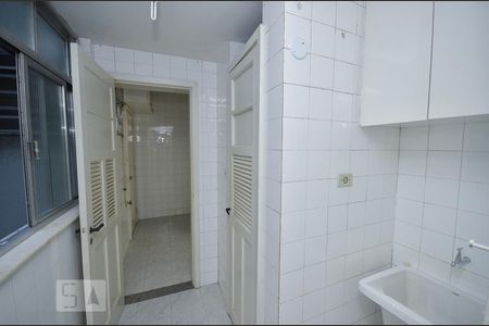 Apartamento à venda com 70m², 3 quartos e sem vagaÁrea de Serviço