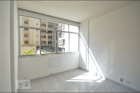 Apartamento à venda com 70m², 3 quartos e sem vagaQuarto 2