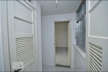 Apartamento à venda com 70m², 3 quartos e sem vagaÁrea de Serviço