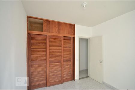 Quarto 2 de apartamento à venda com 3 quartos, 70m² em Icaraí, Niterói
