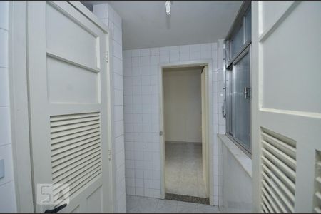 Apartamento à venda com 70m², 3 quartos e sem vagaÁrea de Serviço