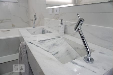 Apartamento à venda com 220m², 3 quartos e 3 vagasBanheiro da Suíte