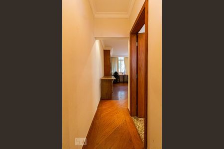 Corredor de apartamento para alugar com 1 quarto, 62m² em Bela Vista, São Paulo