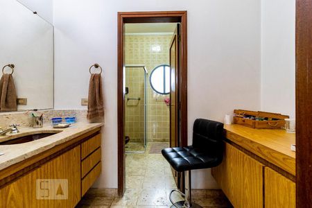 Casa para alugar com 540m², 7 quartos e 5 vagasBanheiro da Suíte