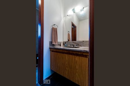 Casa para alugar com 540m², 7 quartos e 5 vagasBanheiro 2