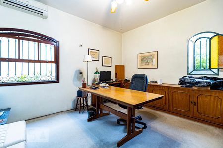 Casa para alugar com 540m², 7 quartos e 5 vagasEscritório