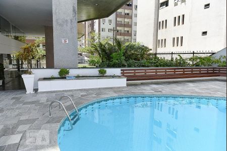 Apartamento para alugar com 265m², 3 quartos e 2 vagasÁrea comum - Piscina