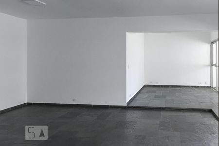 Apartamento para alugar com 265m², 3 quartos e 2 vagasDetalhe Sala
