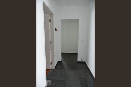 Apartamento para alugar com 265m², 3 quartos e 2 vagascorredor acesso aos quartos