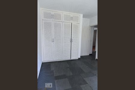 Apartamento para alugar com 265m², 3 quartos e 2 vagassuite 1