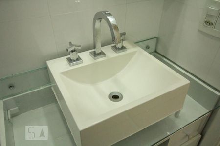 Apartamento para alugar com 220m², 4 quartos e 3 vagasBanheiro Quarto 3 - Suíte