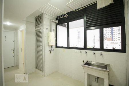 Apartamento para alugar com 220m², 4 quartos e 3 vagasÁrea de Serviço